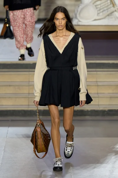 Look 21